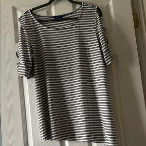 Apt 9 Black and White Striped Women's Top